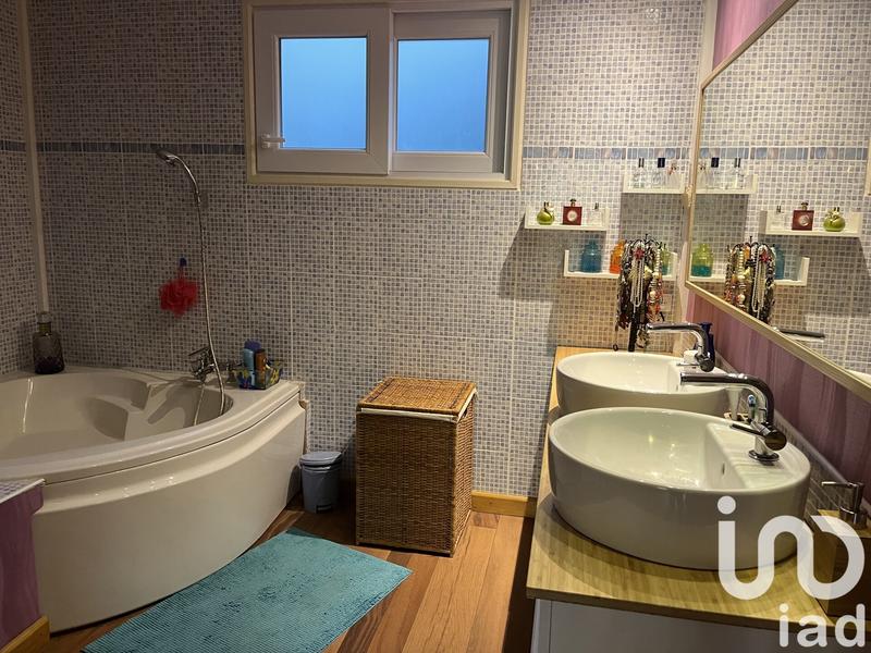 Châlet - 176 m² - 7 pièces