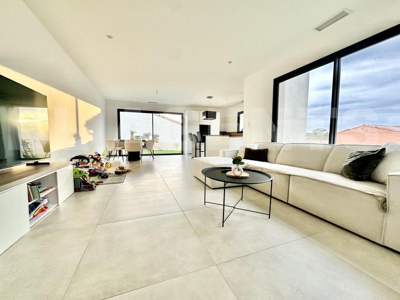 Maison contemporaine - 102 m² - 4 pièces