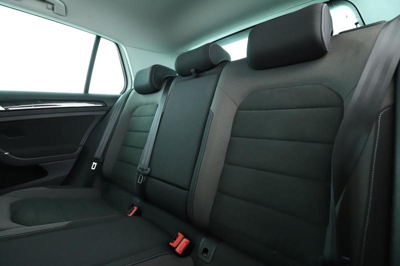 Volkswagen Golf VII 1.5 Tsi Evo BlueMotion Tech Carat Dsg7 5p 150 ch