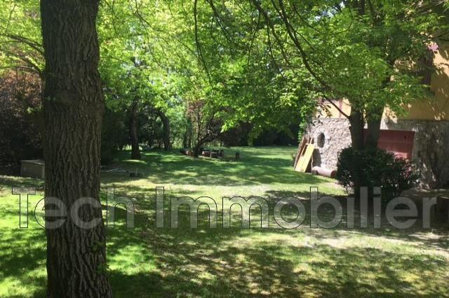 Demeure - 1 100 m² - 16 pièces