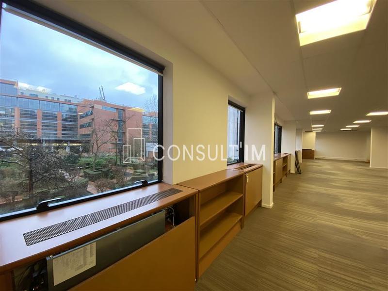 Bureau - 2 005 m²