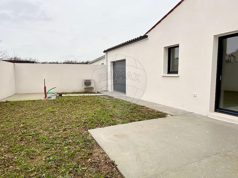 Maison - 88 m² - 4 pièces