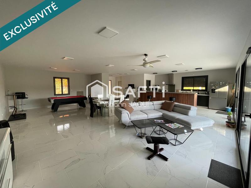 Maison - 183 m² - 5 pièces