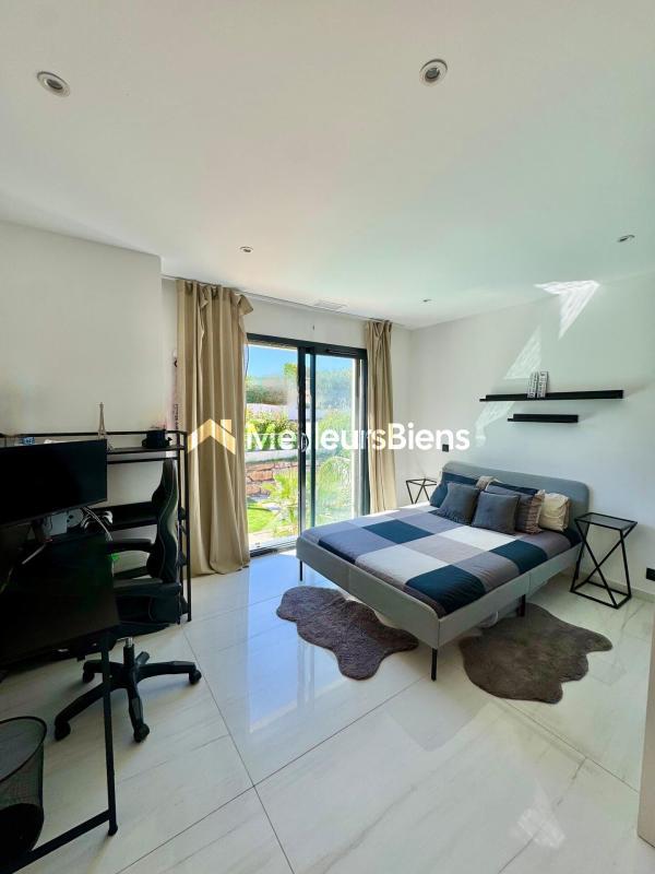 Villa - 130 m² - 5 pièces