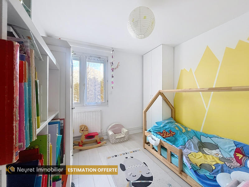 Appartement - 87 m² - 4 pièces