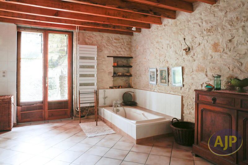 Maison - 160 m² - 5 pièces