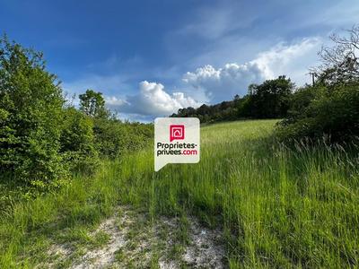 Terrain constructible - 3 350 m²