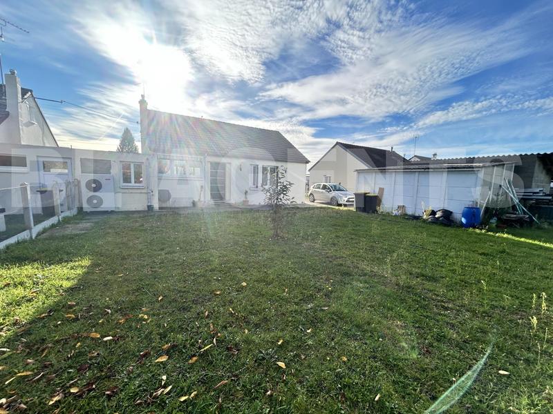 Maison - 90 m² - 5 pièces