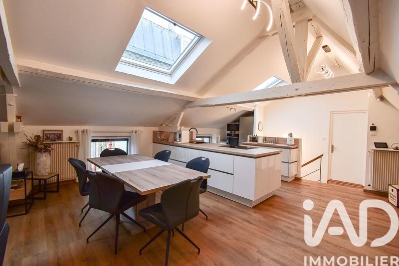 Maison - 143 m² - 9 pièces