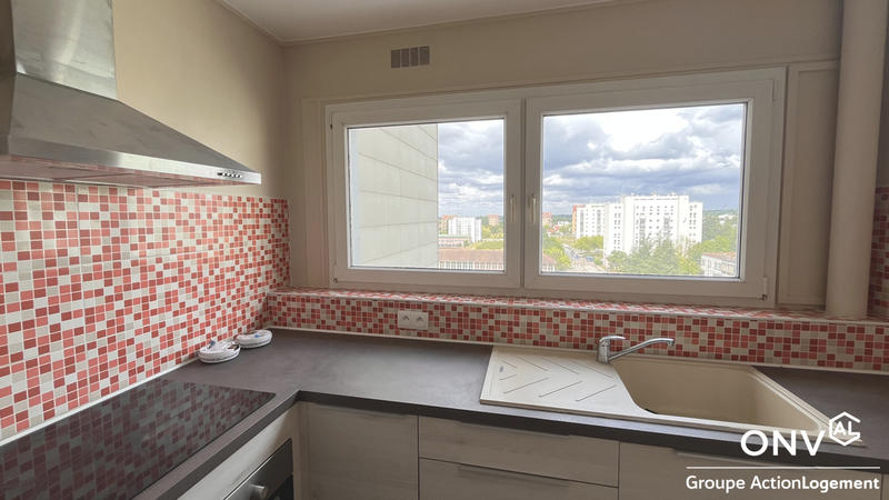 Appartement - 92 m² - 5 pièces