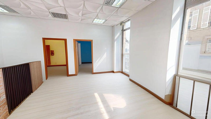 Immeuble - 143 m² - 7 pièces