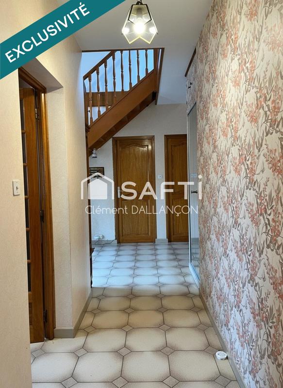 Maison - 220 m² - 8 pièces