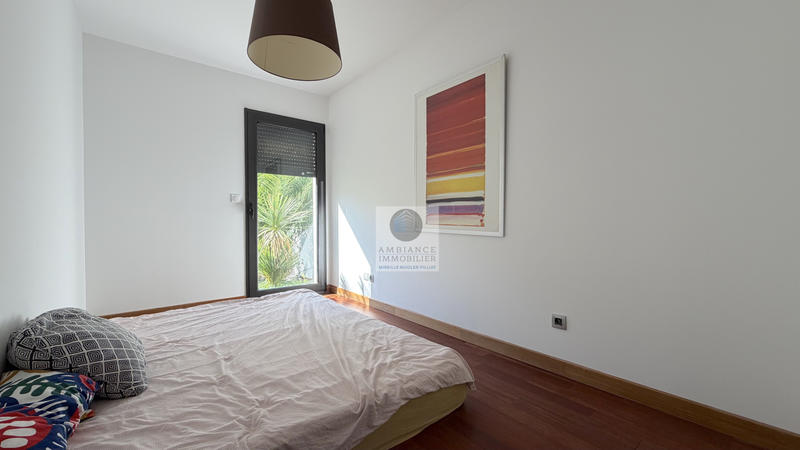 Maison - 181 m² - 7 pièces