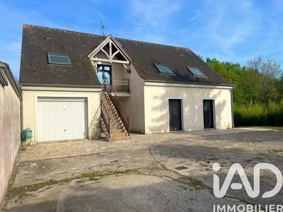 Maison - 246 m² - 9 pièces