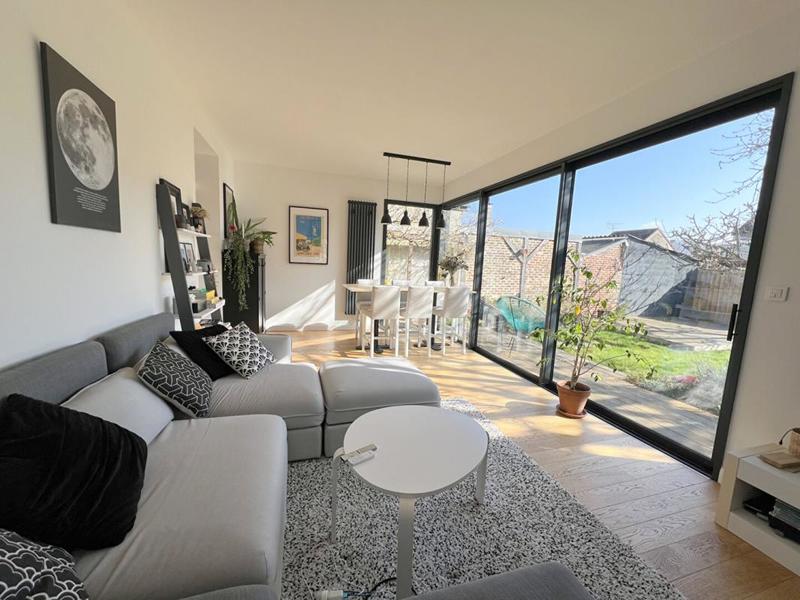 Maison - 159 m² - 8 pièces