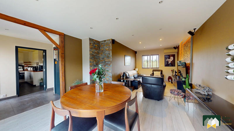 Maison traditionnelle - 75 m² - 4 pièces