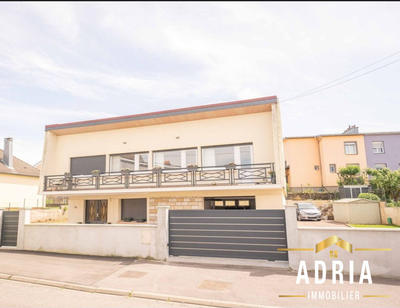 Maison - 189 m² - 7 pièces