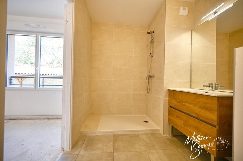 Appartement - 102 m² - 4 pièces