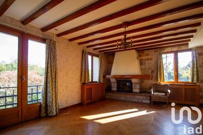 Maison - 180 m² - 7 pièces