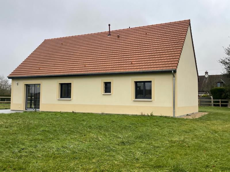 Maison - 93 m² - 4 pièces