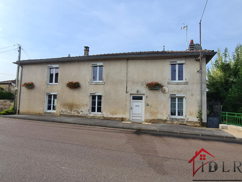Maison - 210 m² - 9 pièces