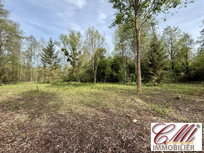 Terrain de loisirs - 18 700 m²