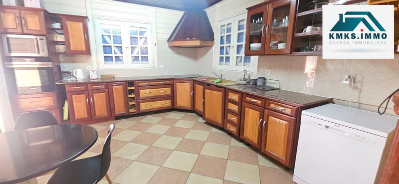 Maison - 130 m² - 4 pièces