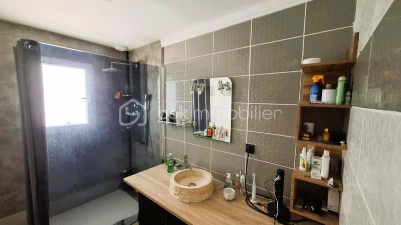 Maison traditionnelle - 88 m² - 4 pièces