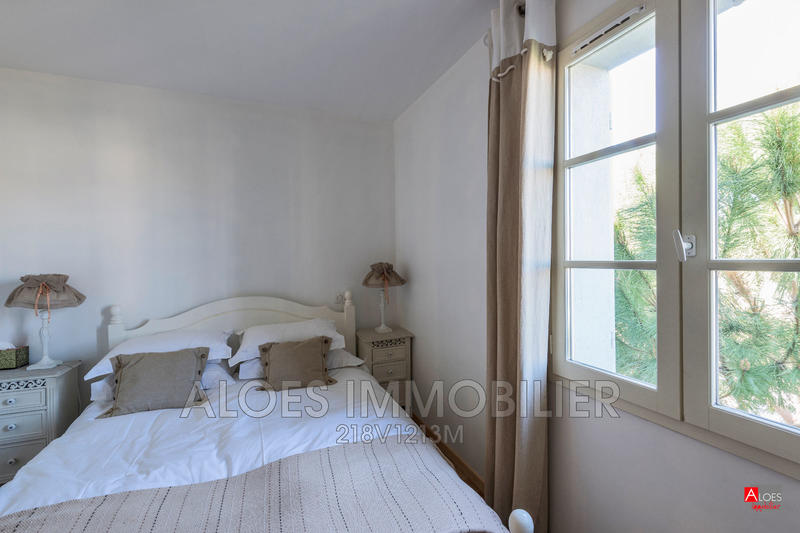 Maison - 180 m² - 6 pièces