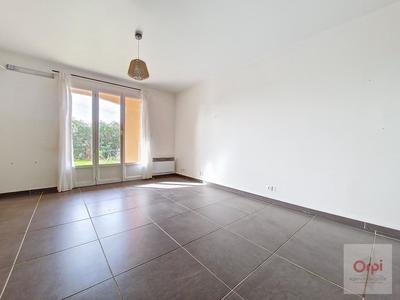 Studio - 26 m² - 1 pièce