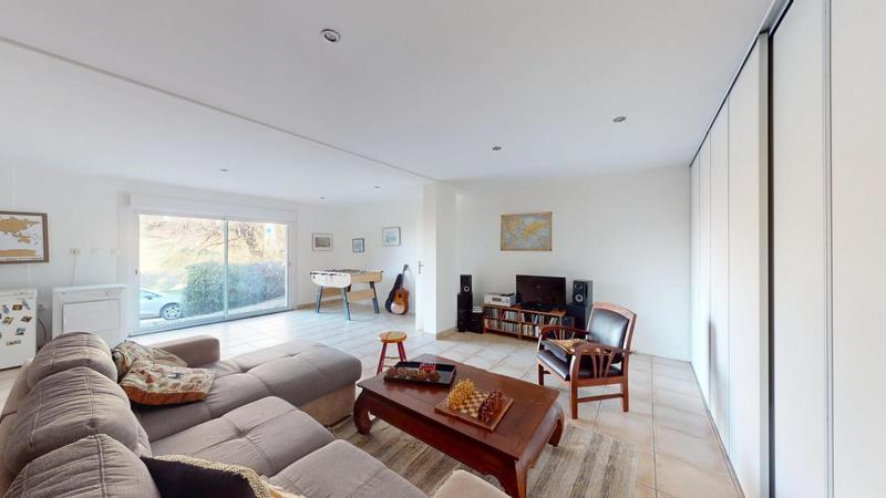 Maison - 181 m² - 5 pièces