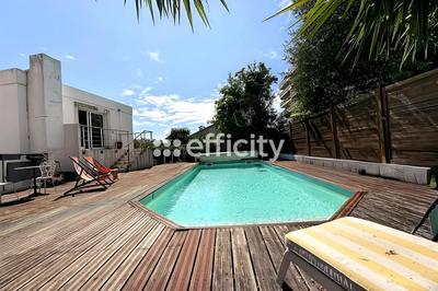 Immeuble - 303 m² - 10 pièces