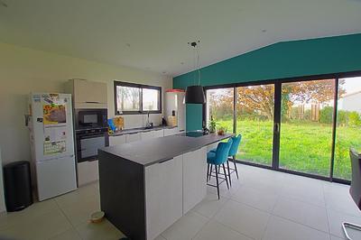 Maison - 110 m² - 4 pièces