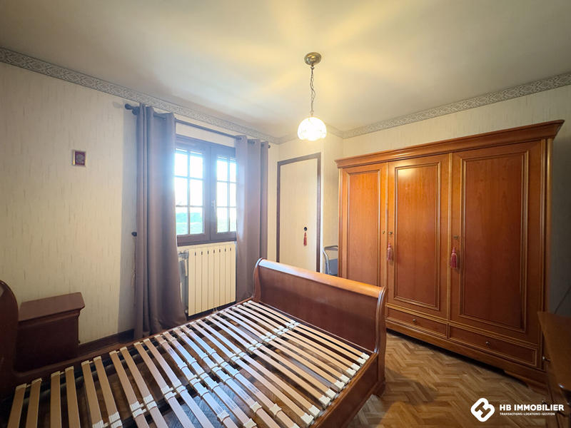 Maison - 90 m² - 5 pièces