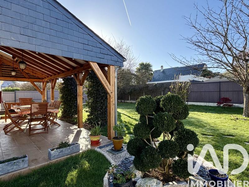 Maison - 140 m² - 8 pièces