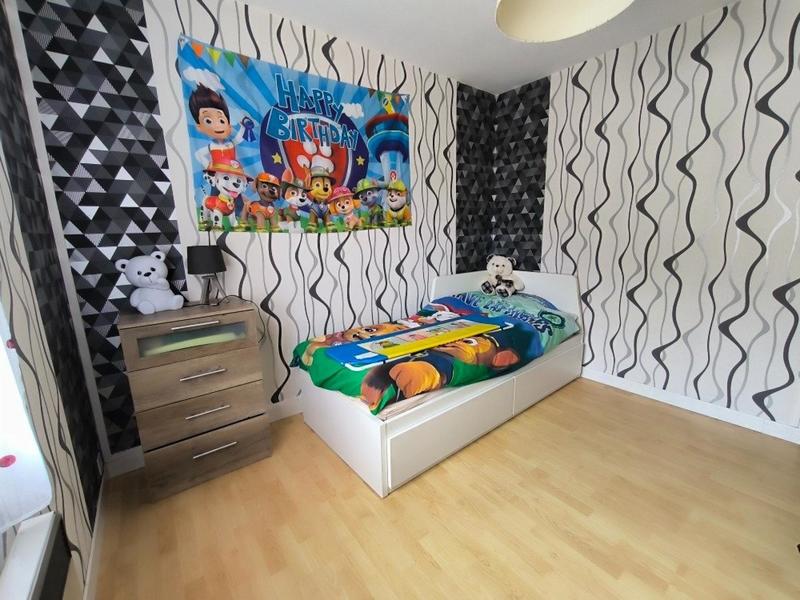 Maison - 96 m² - 5 pièces