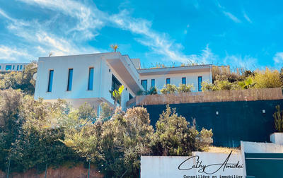 Villa - 150 m² - 5 pièces