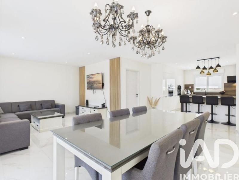 Maison - 115 m² - 5 pièces