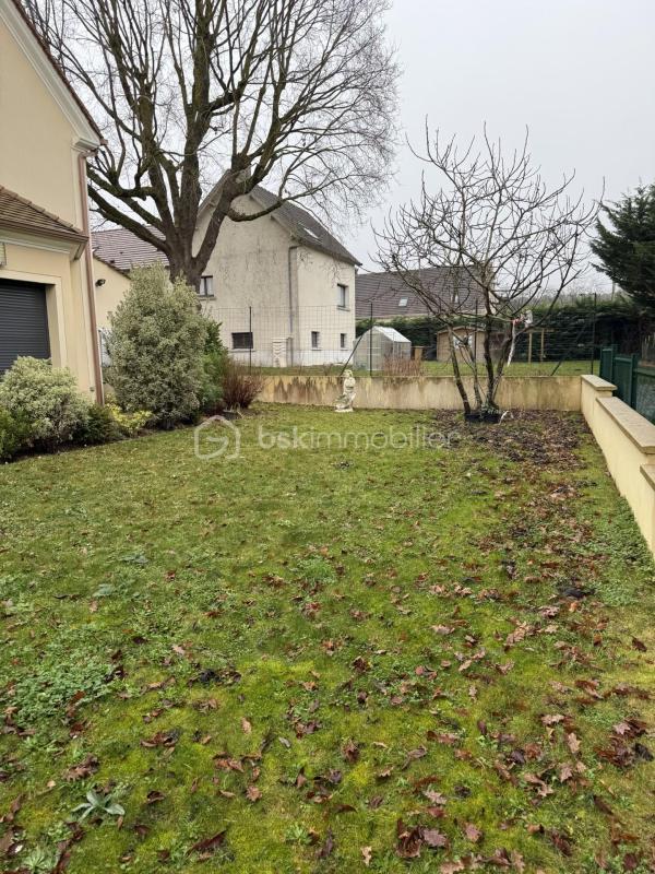 Maison - 210 m² - 9 pièces