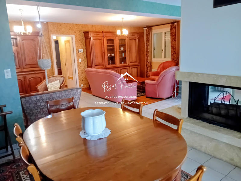 Maison - 196 m² - 5 pièces