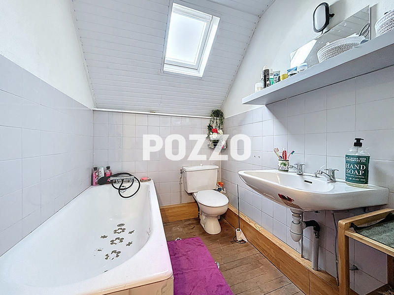 Maison - 142 m² - 6 pièces