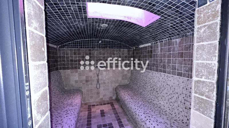 Mas - 175 m² - 7 pièces