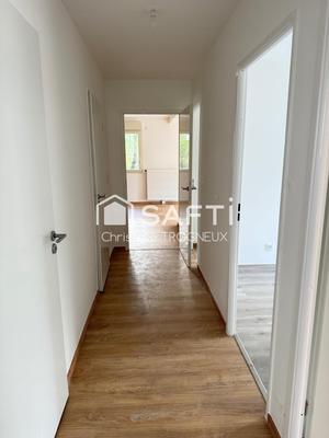 Appartement - 80 m² - 4 pièces