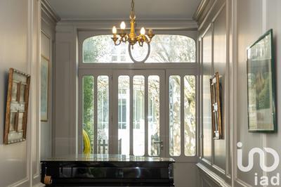 Maison - 422 m² - 10 pièces