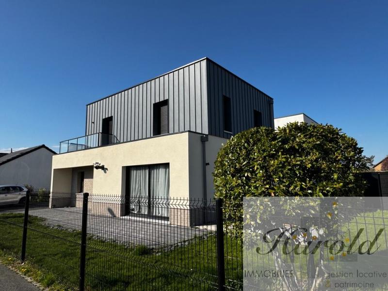 Pavillon - 122 m² - 5 pièces