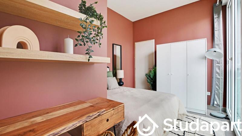 Chambre - 9 m² - 1 pièce