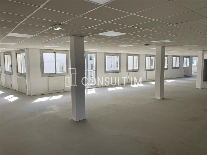Bureau - 700 m²