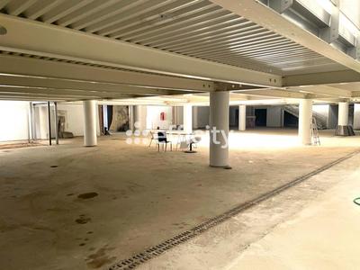 Bureau - 2 000 m² - 6 pièces