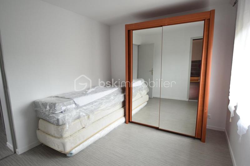 Maison - 210 m² - 8 pièces