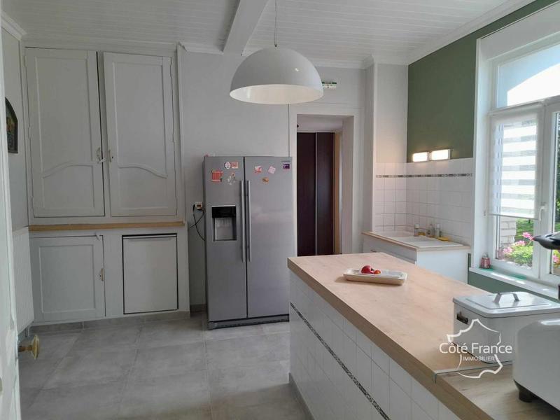 Propriété - 460 m² - 15 pièces